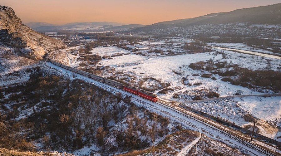 В новогодние праздники поезда перевезут в Крым и обратно более 300 тысяч пассажиров