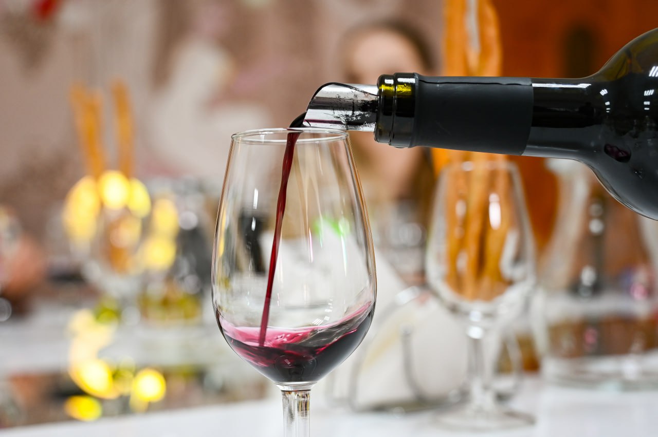 Игристые, белые и красные вина Крыма: рейтинг 2025 года