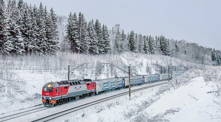 «Гранд Сервис Экспресс» добавил дополнительные вагоны в поезда крымского направления