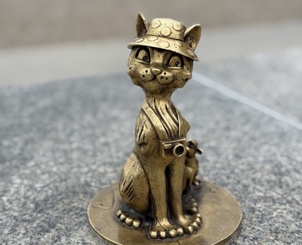 Жителей и гостей Евпатории приглашают на экскурсию-квест с бронзовыми котами