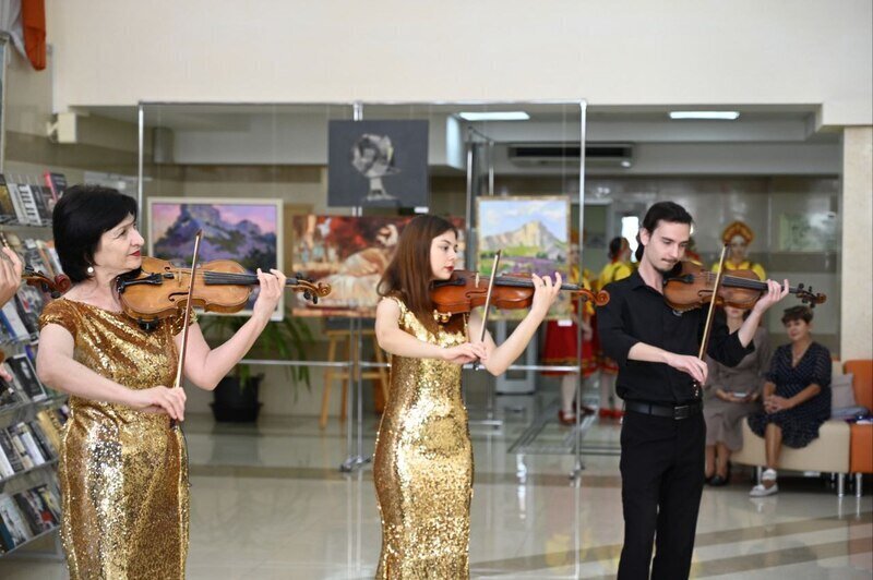 Концерты, мастер-классы и викторины: как пройдёт "Библионочь" в Крыму - афиша 