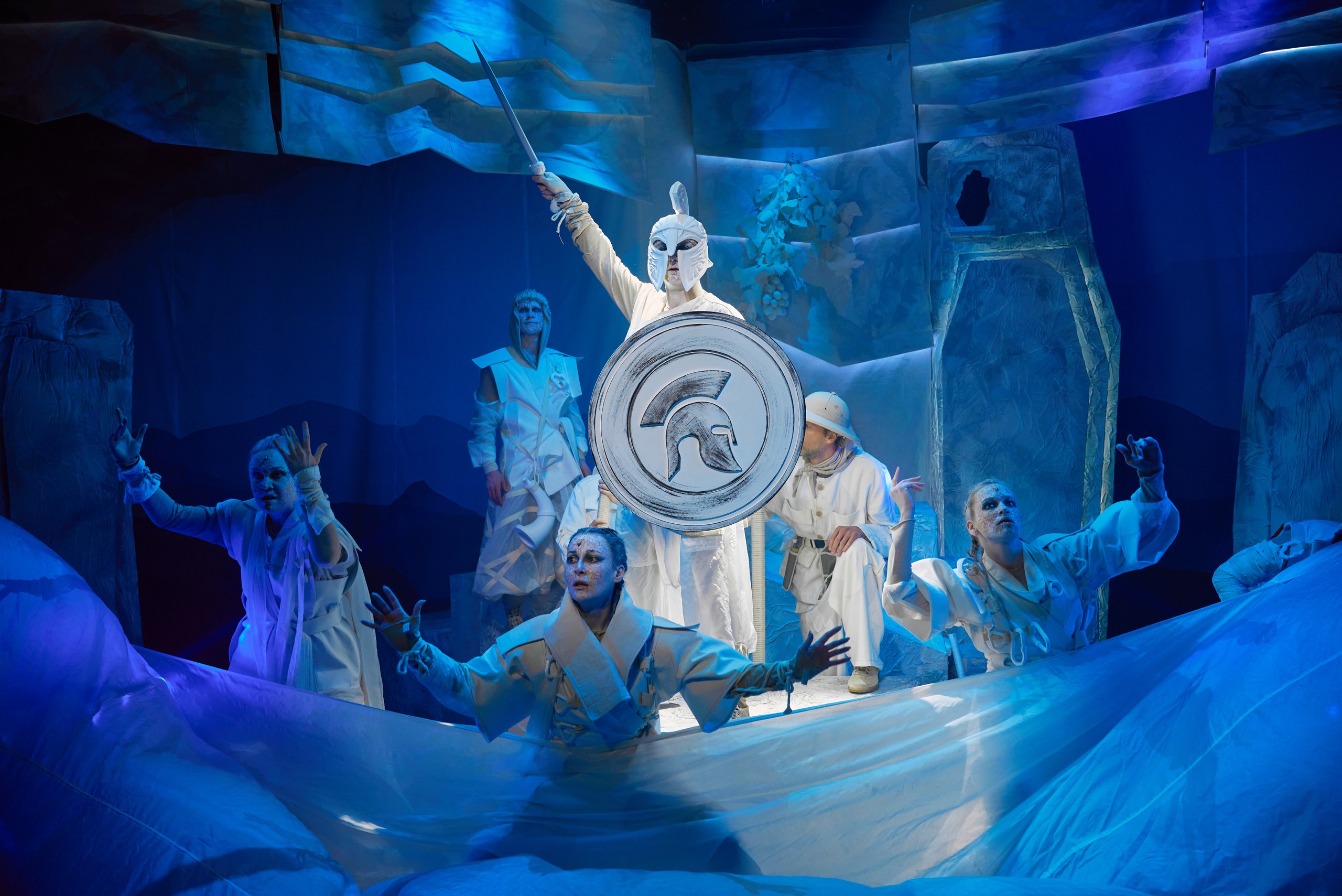 Спектакль "Легенды Крыма"