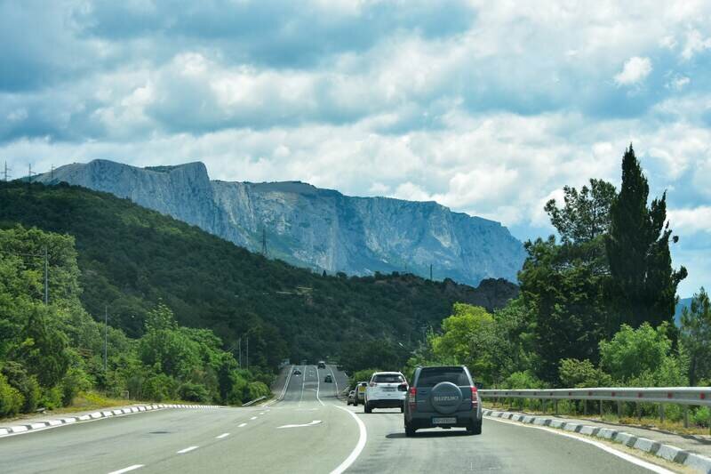 8 новых общественных пространств и 270 км дорог: как меняется Крым